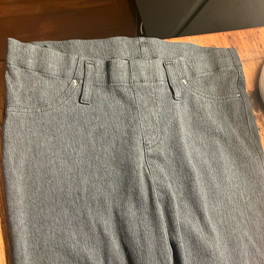 Size medium pants